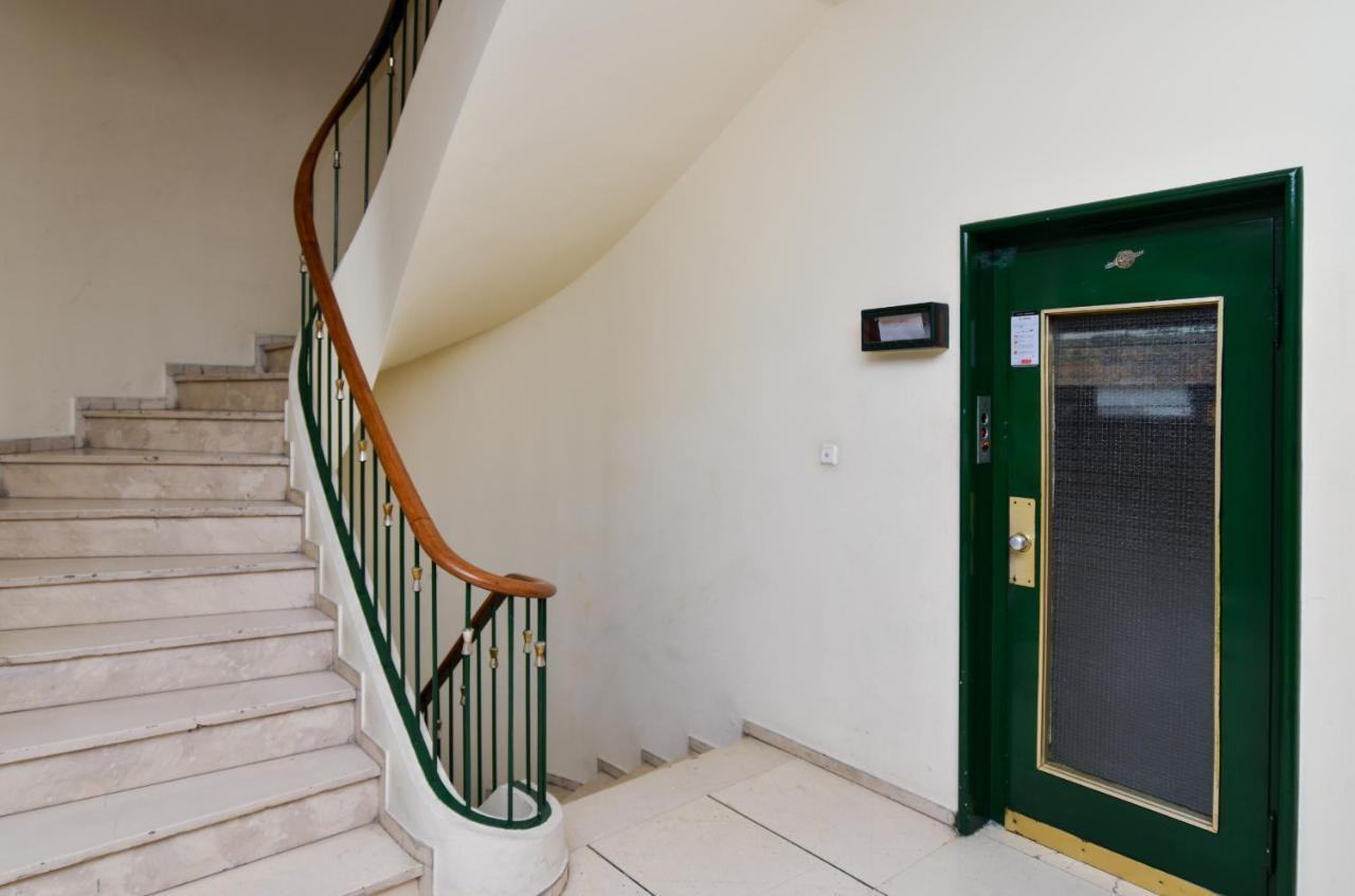 Athens Central Studio In Front Of Syntagma Metro エクステリア 写真